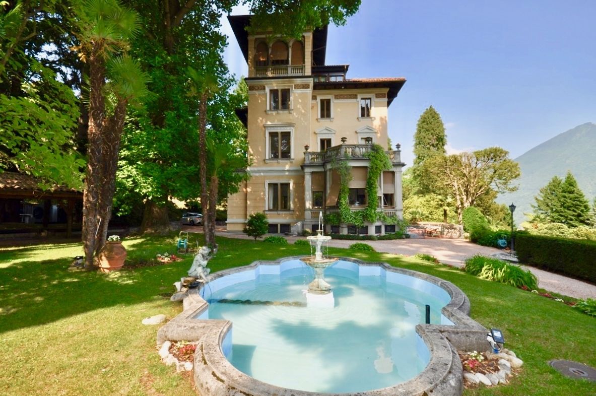 Luxuriöses Duplex zur Miete in exklusiver Villa im Jugendstil