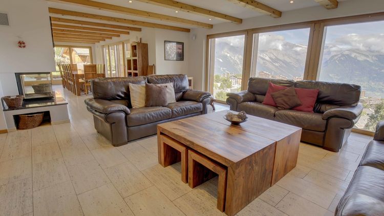 Exceptional chalet with an unique view in Haute-Nendaz!